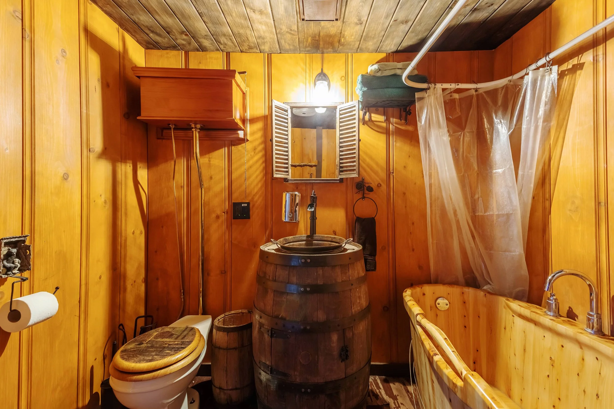 Book The Dolly — Hicksville Pines